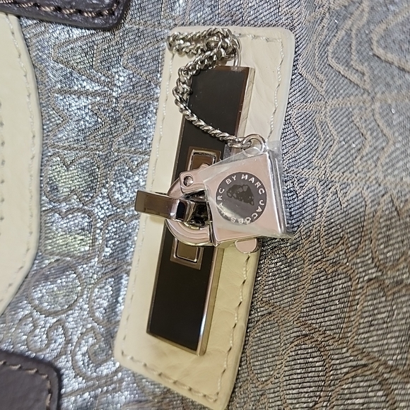 NWOT Marc by Marc Jacobs Silver Purse/Bag - Picture 2 of 7